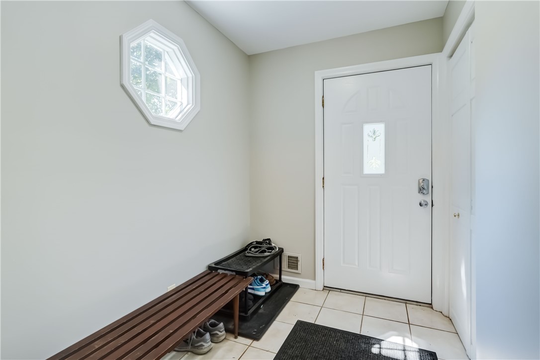 50 Rhinecliff Drive Brighton, NY 14618 - Photo 3 of 50