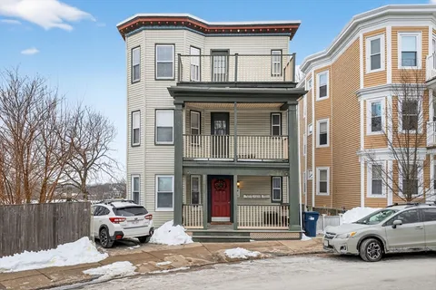 $575,000 | 106 Sawyer Avenue, Unit 1, Boston, MA 02125