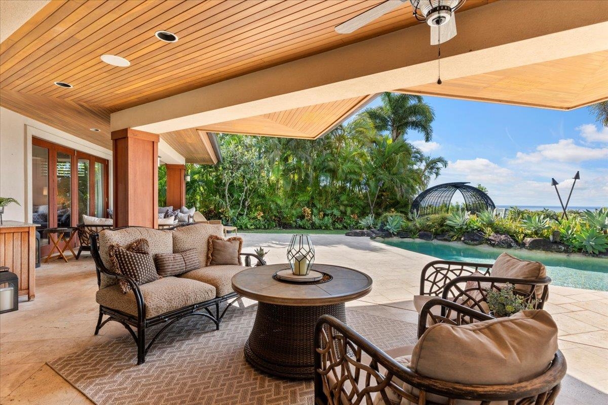 238 Crestview Road Lahaina, HI 96761 - Photo 13 of 48 a outdoor space with patio the couches and a potted plant