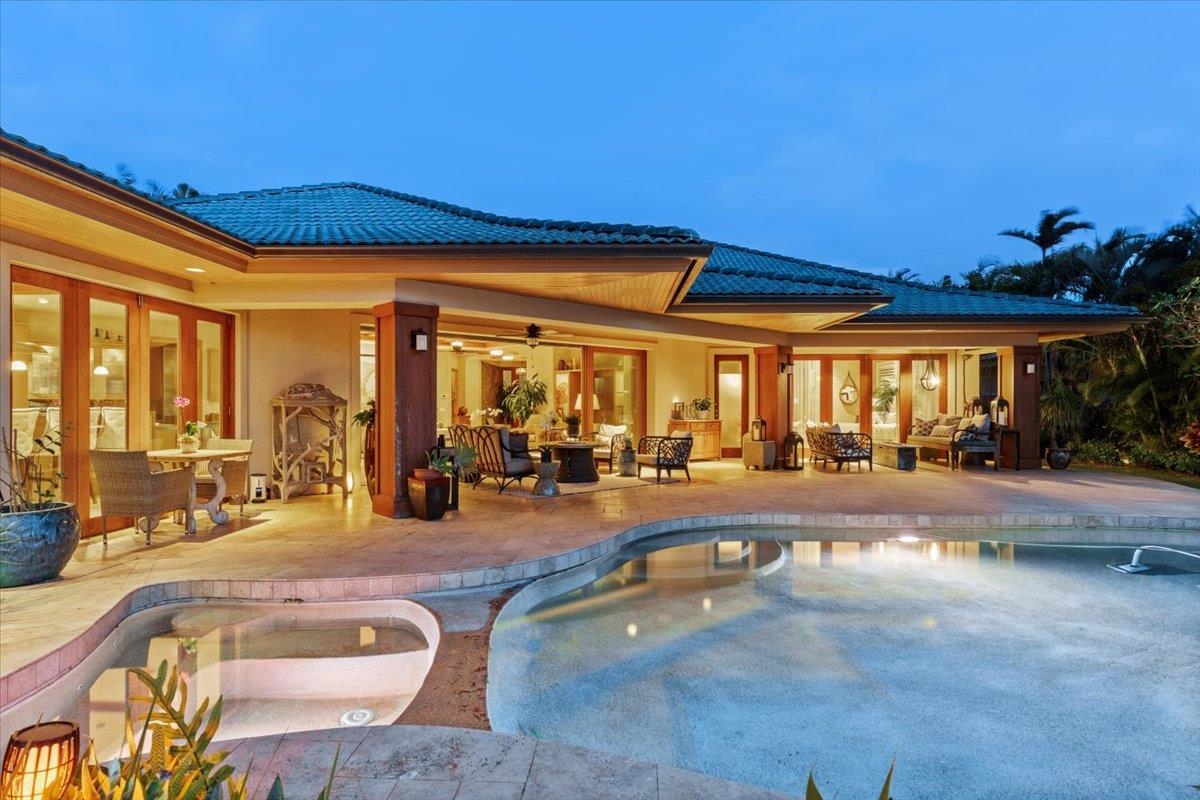 238 Crestview Road Lahaina, HI 96761 - Photo 44 of 48 a swimming pool with outdoor seating and yard