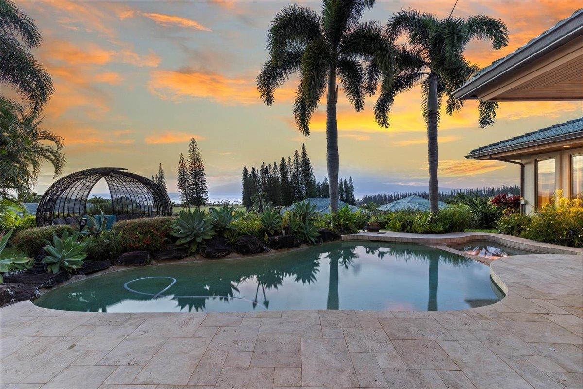 238 Crestview Road Lahaina, HI 96761 - Photo 46 of 48 a view of swimming pool from a outdoor space