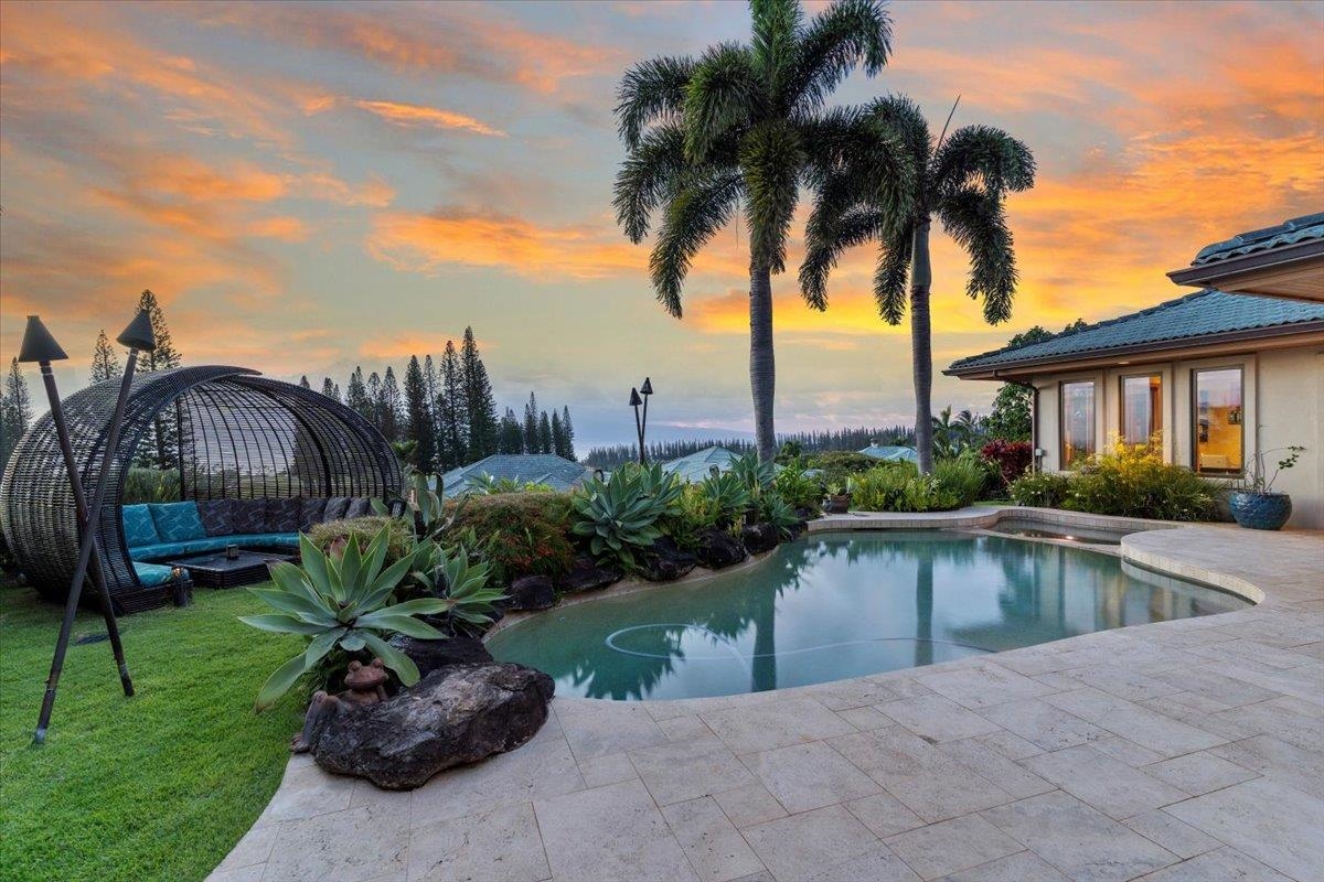 238 Crestview Road Lahaina, HI 96761 - Photo 47 of 48 a house with garden in front of it