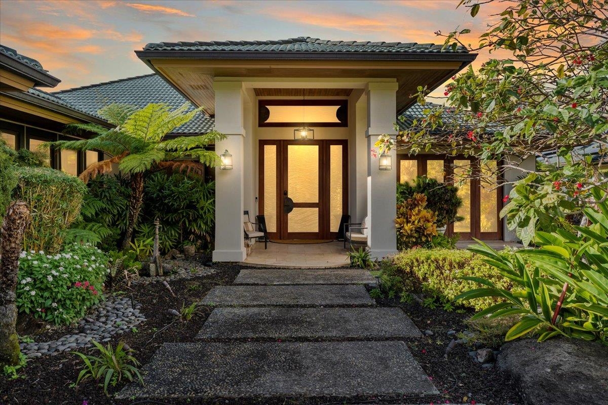 238 Crestview Road Lahaina, HI 96761 - Photo 48 of 48 a front view of a house