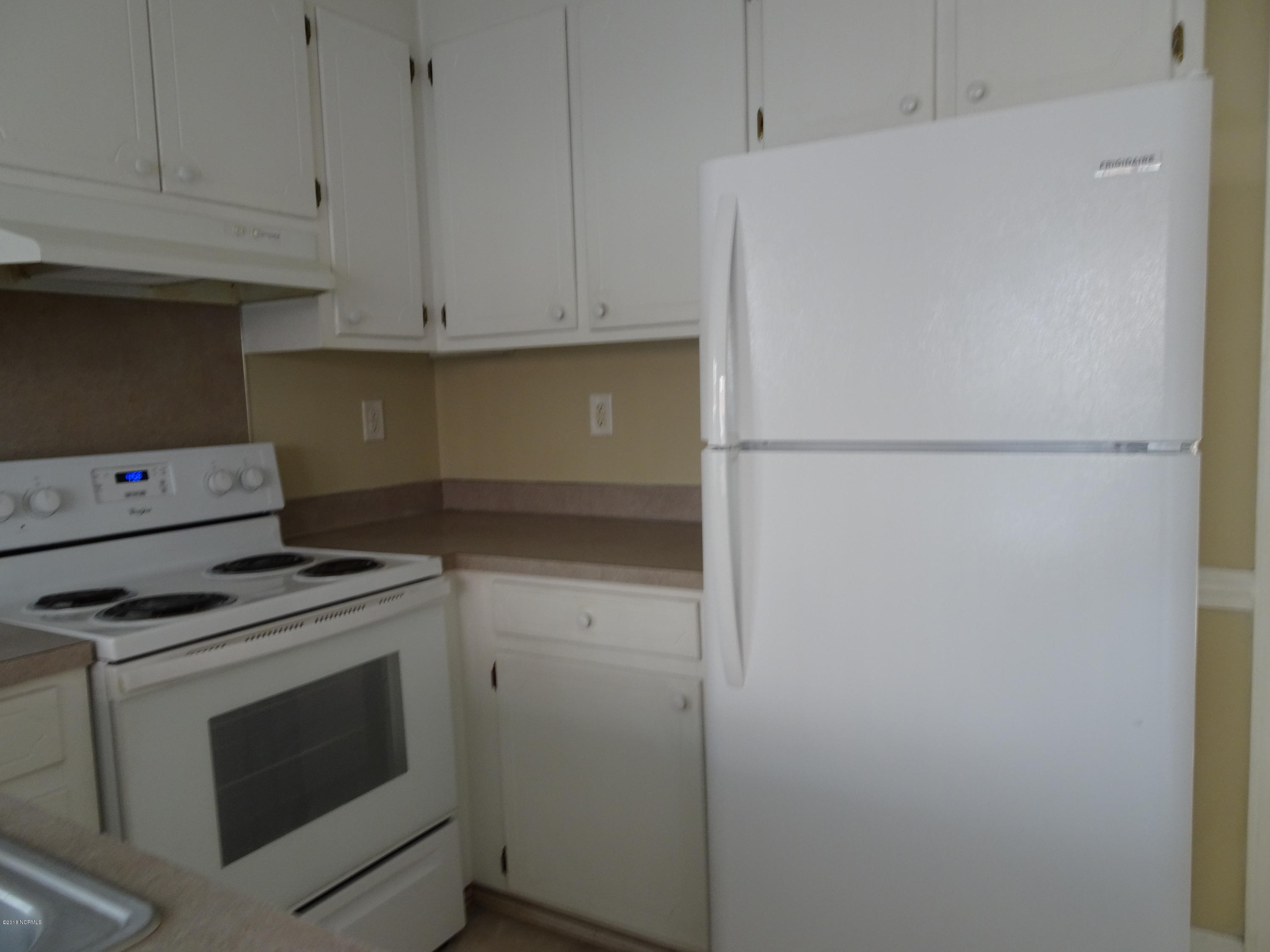 934 Spring Forest Road, Unit A7 Greenville, NC 27834 - Photo 6 of 12 DSC00596