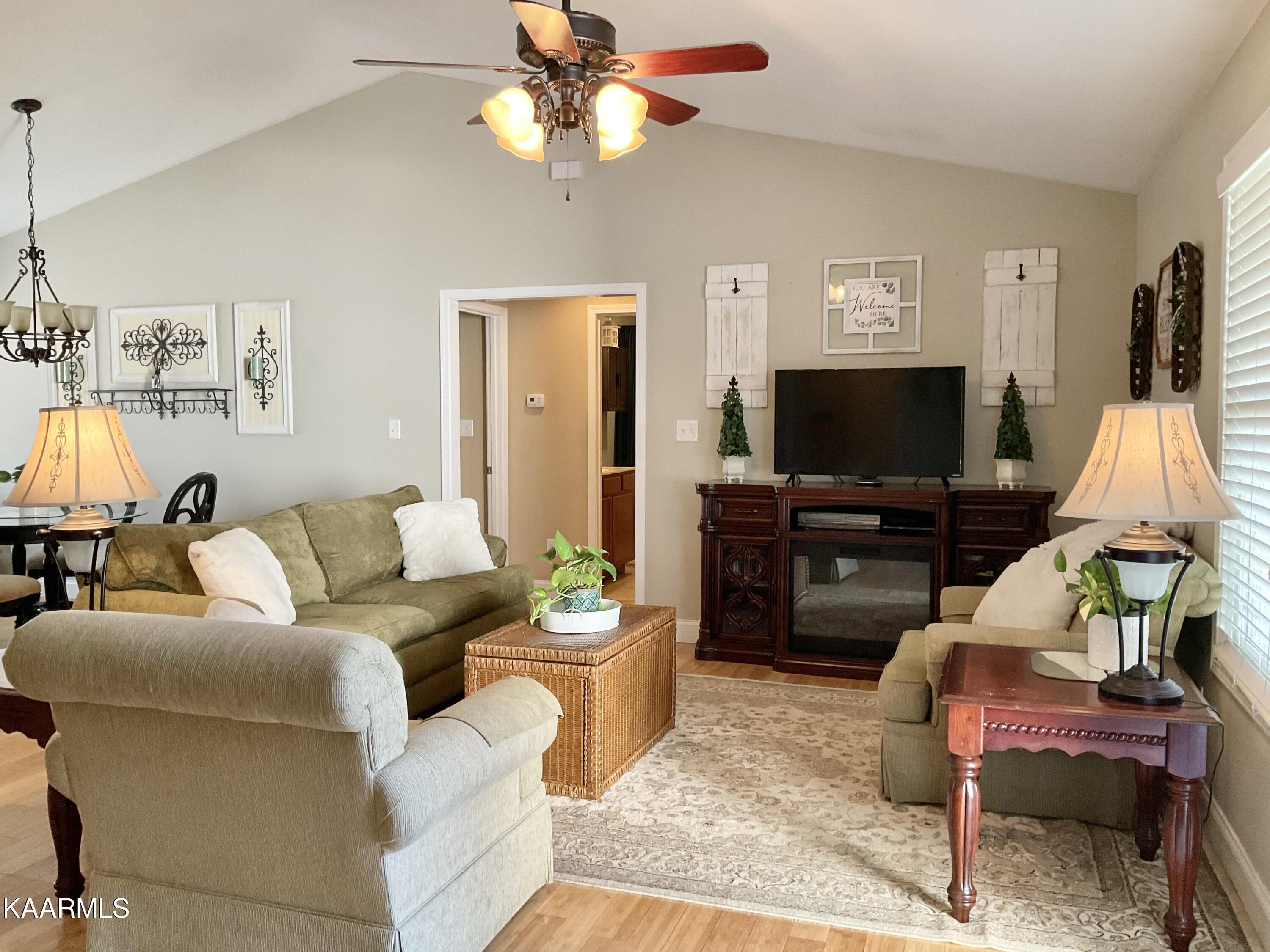 7809 Stanley Road Powell, TN 37849 - Photo 5 of 24 Great Room