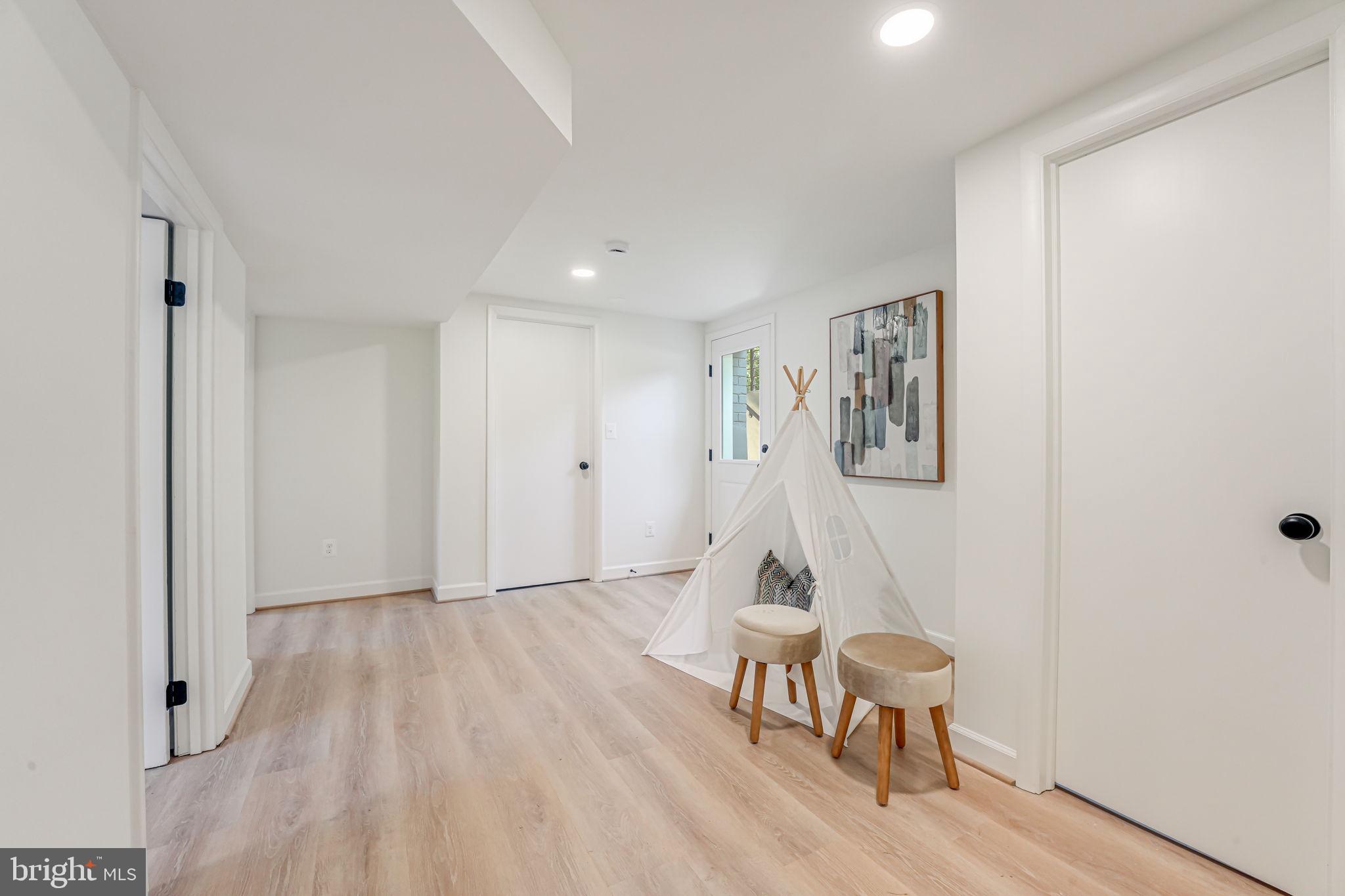 5003 Regency Place Alexandria, VA 22304 - Photo 34 of 44