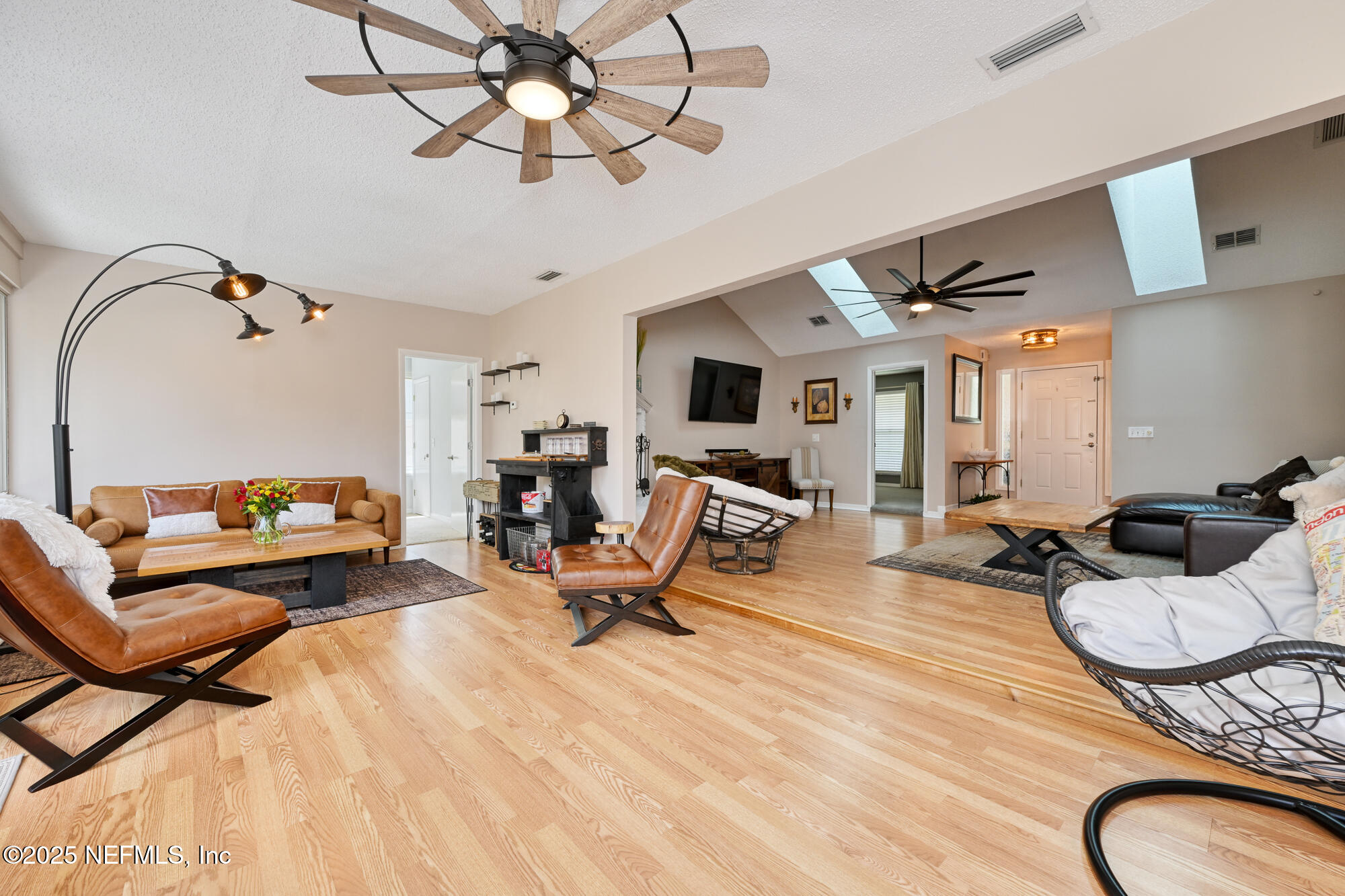 10905 Brentfield Road Jacksonville, FL 32225 - Photo 6 of 36 a living room with furniture gym equipment and view of living room