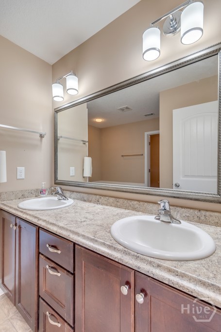 46 Outpost Trail Midway, GA 31320 - Photo 25 of 37 Primary Bathroom