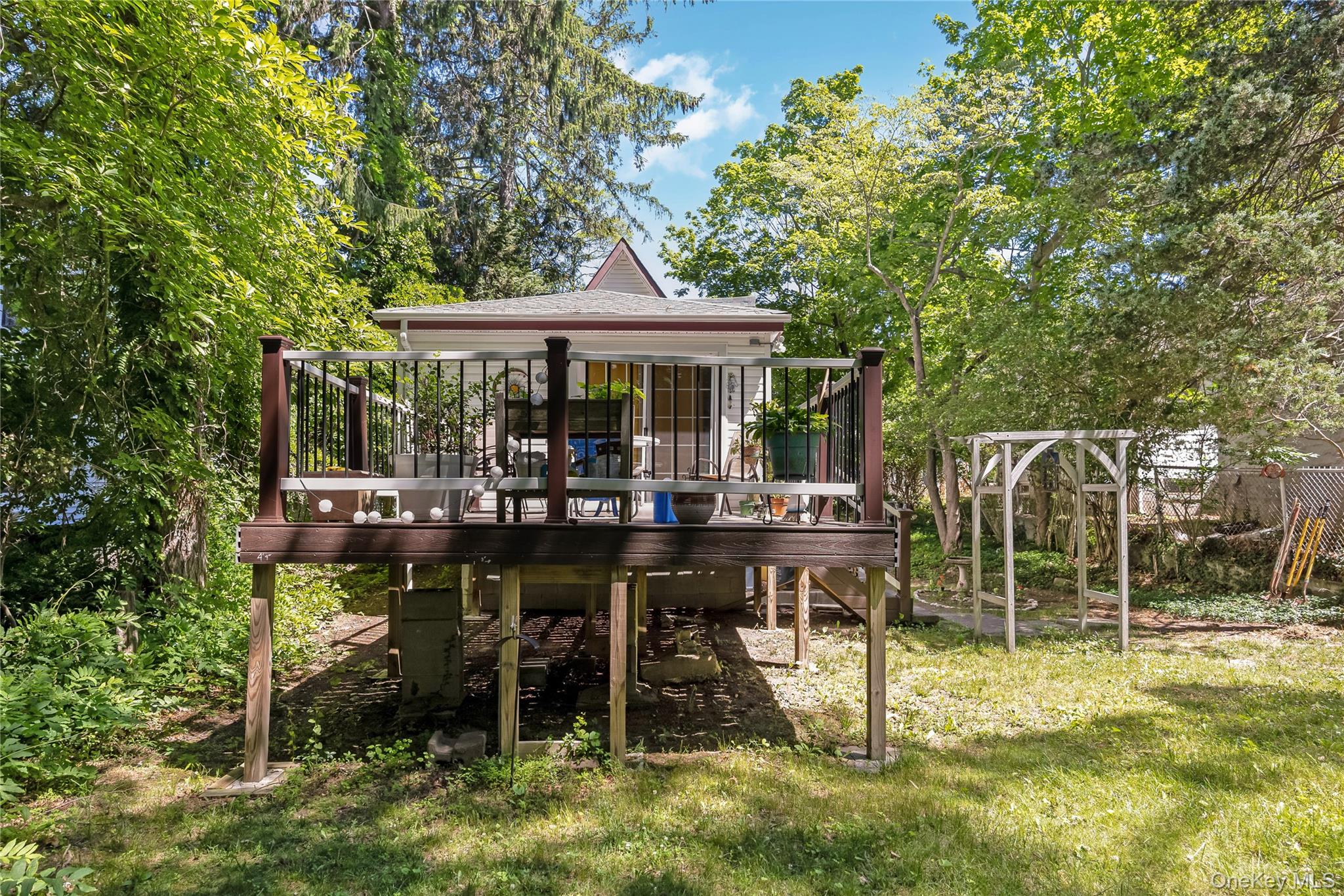 12 Valkyr Road Rocky Point, NY 11778 - Photo 23 of 25