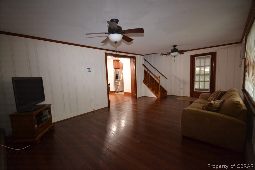 220 Sutton Avenue Reedville, VA 22539 - Photo 14 of 24