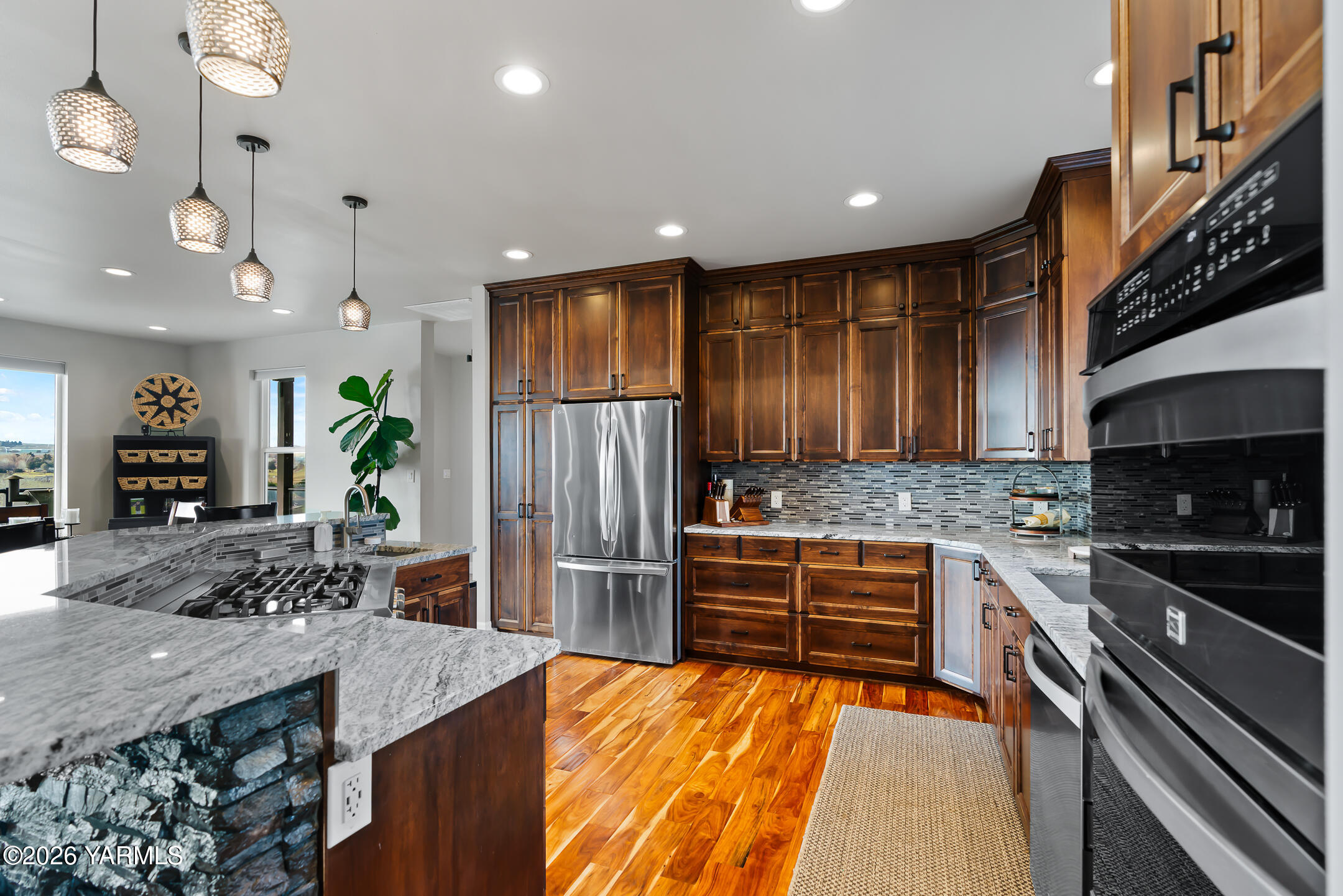 455 Rankin Road Selah, WA 98942 - Photo 13 of 57 0013Beautiful Granite