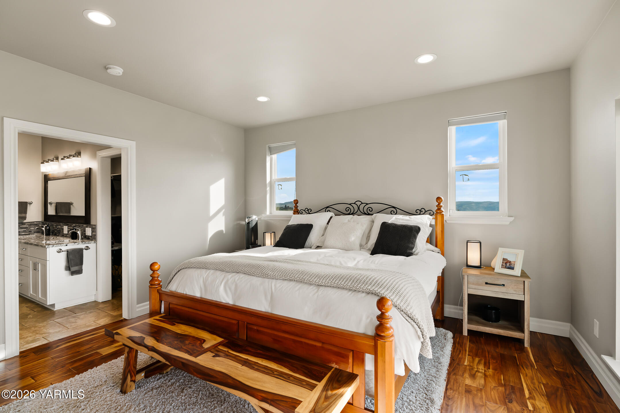 455 Rankin Road Selah, WA 98942 - Photo 19 of 57 0019Primary Suite