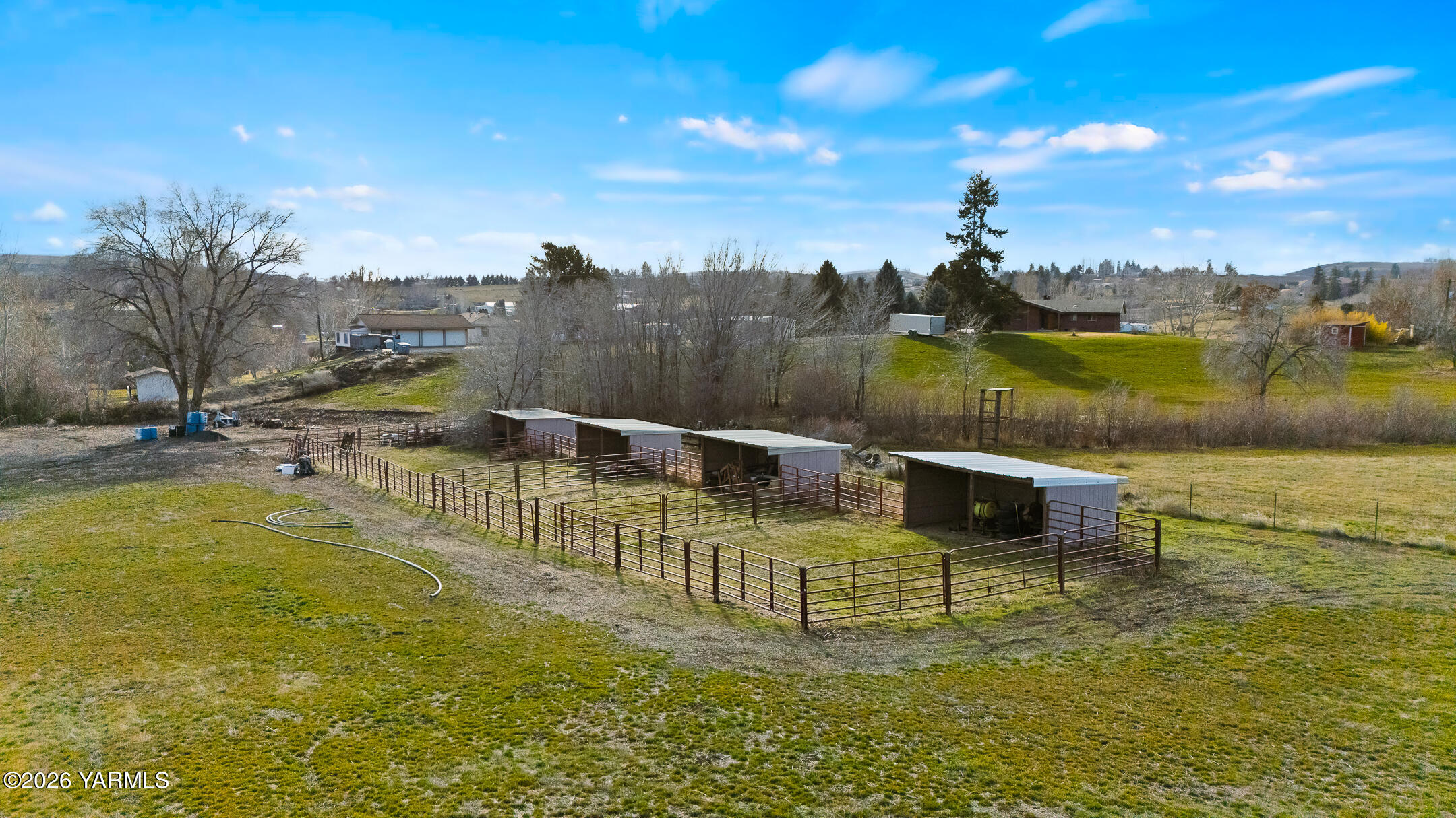 455 Rankin Road Selah, WA 98942 - Photo 44 of 57 0041Stables