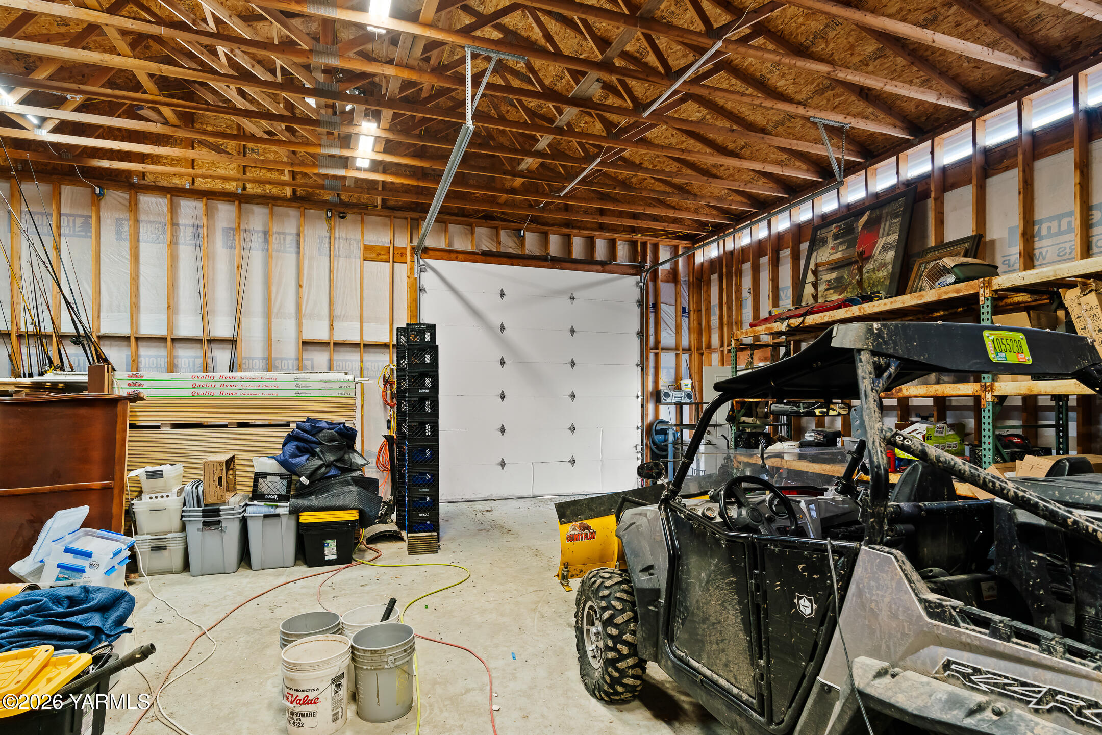 455 Rankin Road Selah, WA 98942 - Photo 49 of 57 a view of a chairs and table in patio