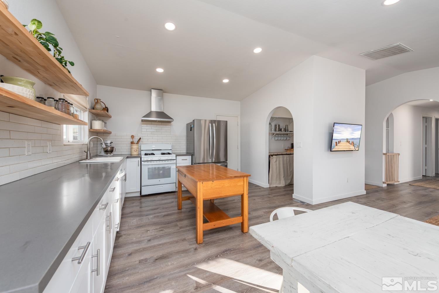 1388 Leonard Road Gardnerville, NV 89460 - Photo 8 of 29 Photo 8