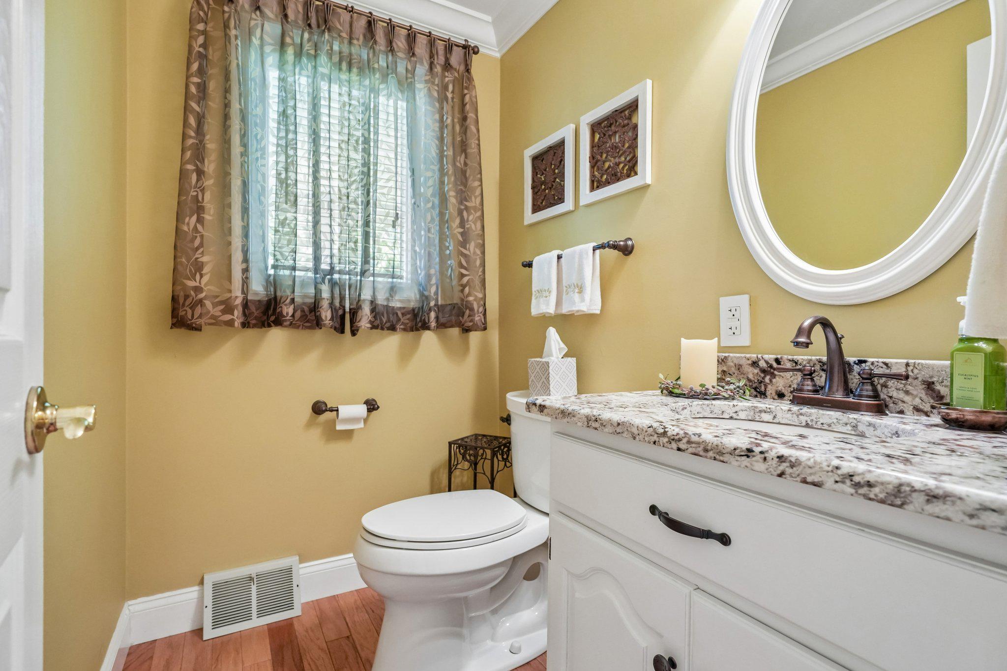 209 Upper Valley Road North Wales, PA 19454 - Photo 13 of 35 First floor powder room