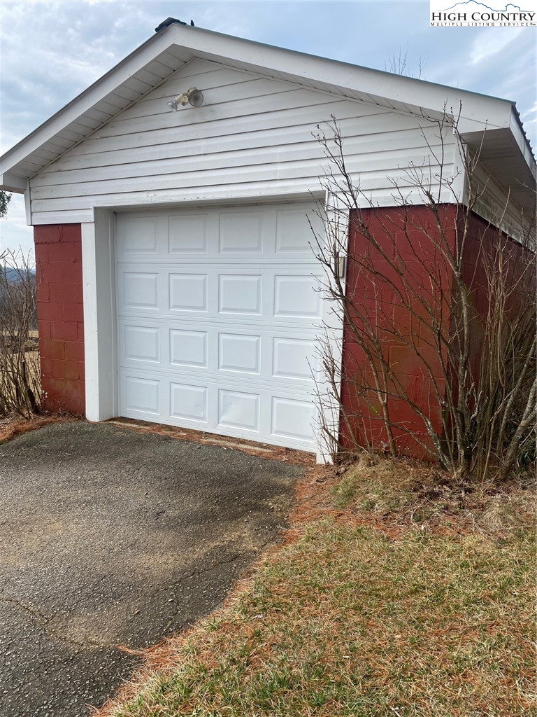 1345 Wagoner Ridge Road Ennice, NC 28623 - Photo 45 of 48 a view of empty room
