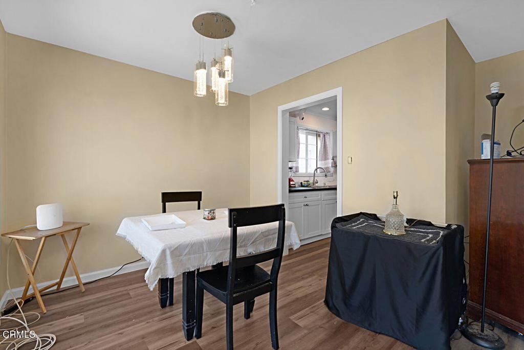 1127 Douglas Avenue Oxnard, CA 93030 - Photo 12 of 41 14_11868678_182519-EM-115