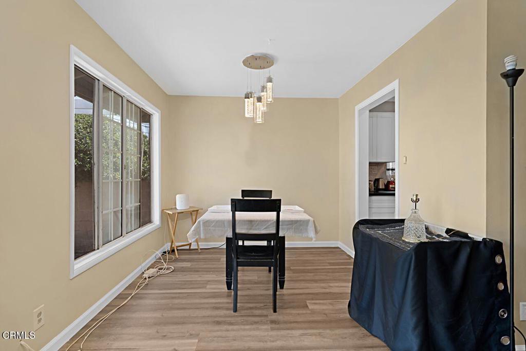 1127 Douglas Avenue Oxnard, CA 93030 - Photo 13 of 41 14_11868679_182519-EM-114