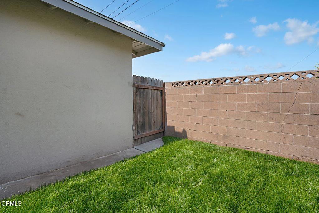 1127 Douglas Avenue Oxnard, CA 93030 - Photo 23 of 41 23_11868689_182519-EM-141