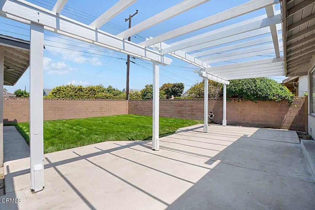 1127 Douglas Avenue Oxnard, CA 93030 - Photo 41 of 41 37_11868707_182519-EM-138