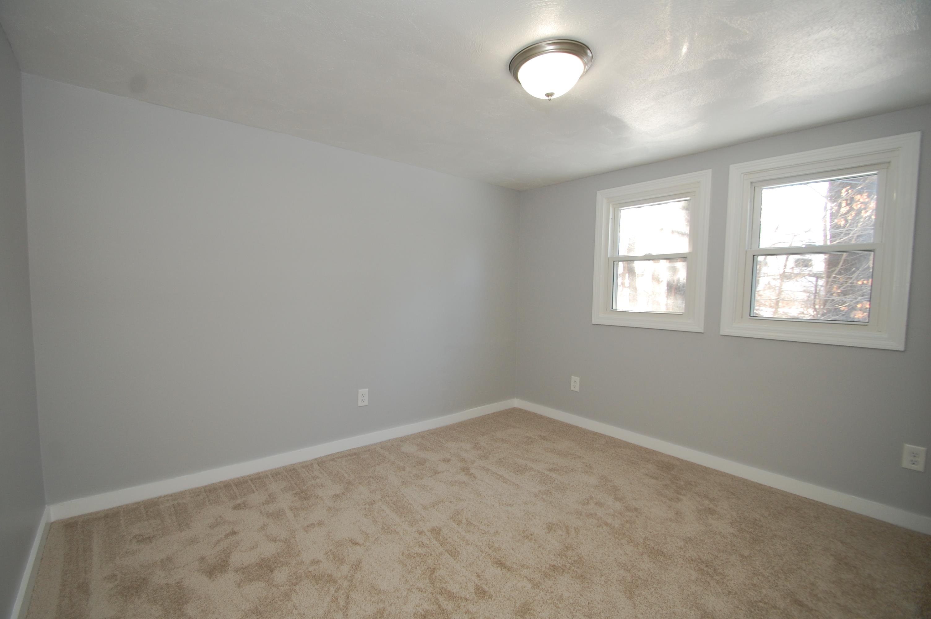 5 Buddy Street Hooksett, NH 03106 - Photo 11 of 15