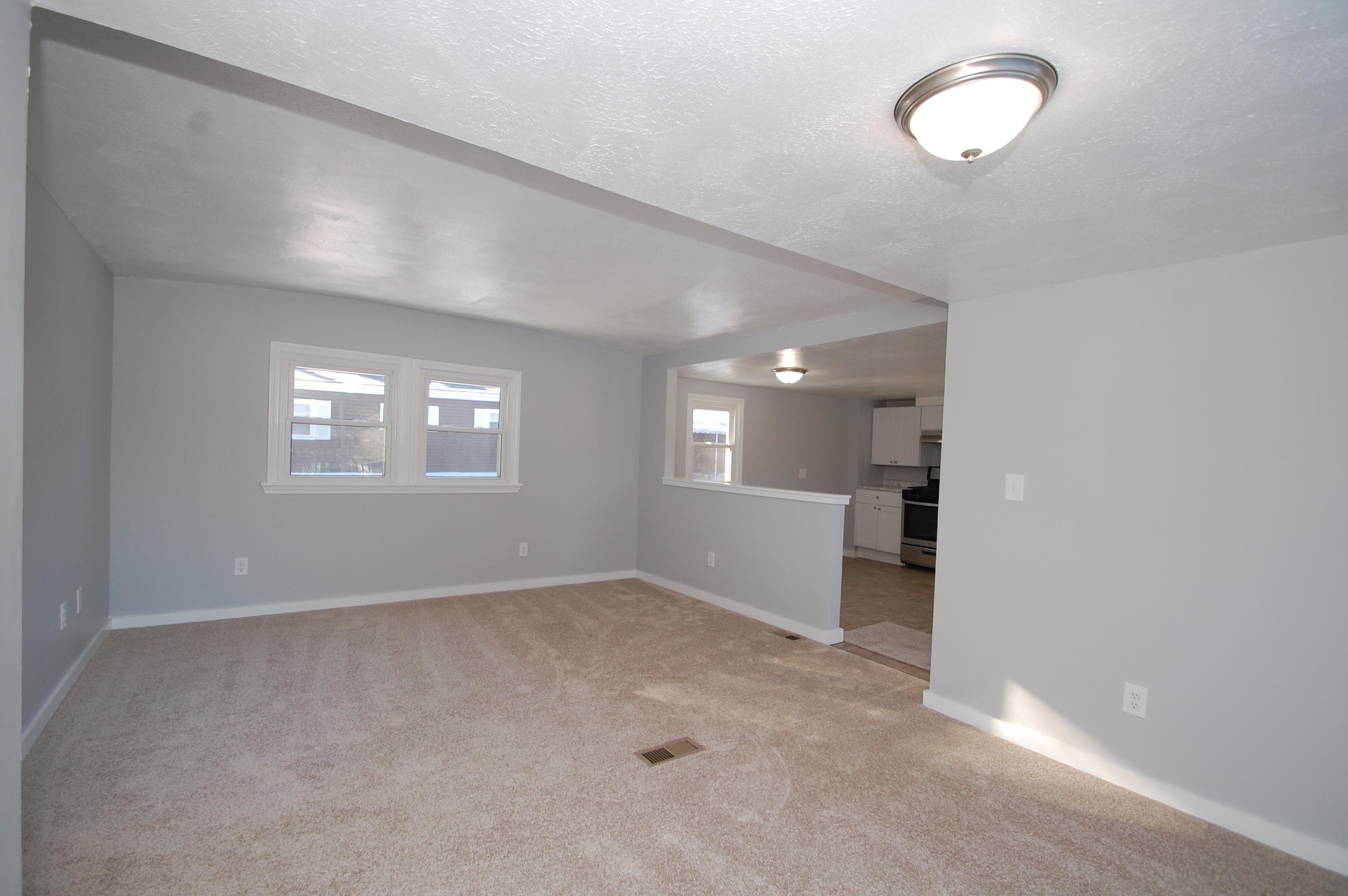 5 Buddy Street Hooksett, NH 03106 - Photo 5 of 15