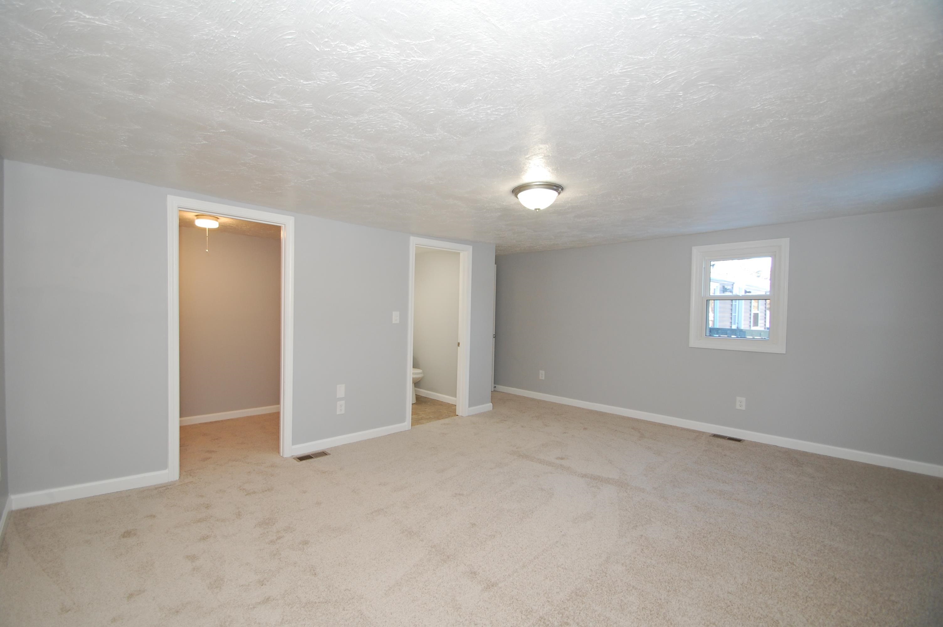 5 Buddy Street Hooksett, NH 03106 - Photo 6 of 15