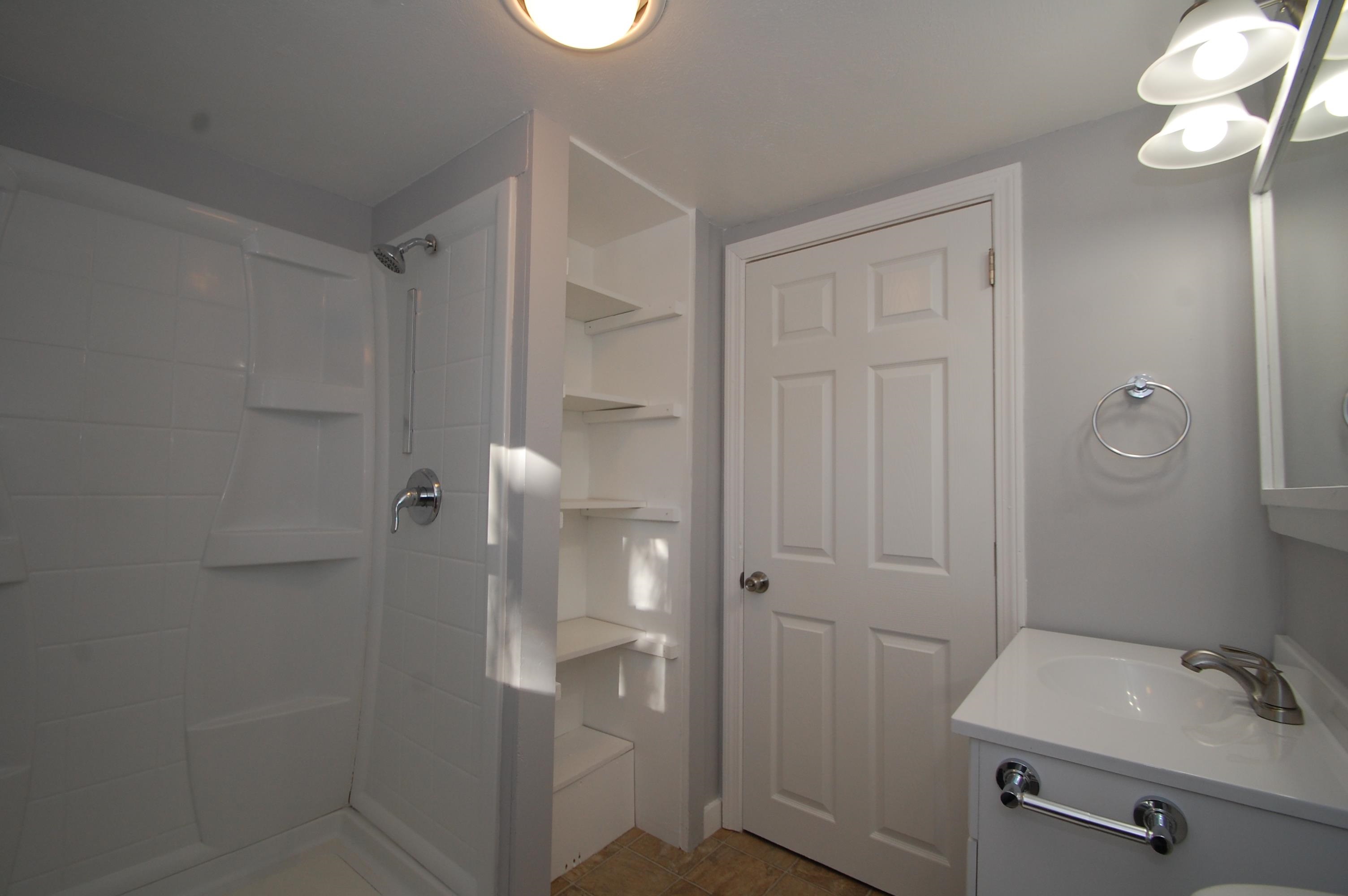 5 Buddy Street Hooksett, NH 03106 - Photo 9 of 15