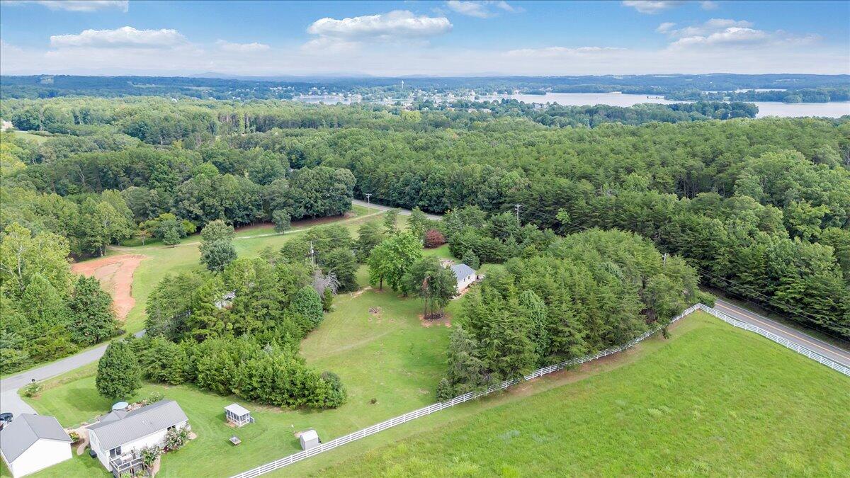 35 Antler Ridge Road Moneta, VA 24121 - Photo 54 of 67 54-DJI_20250812101942_0168_D