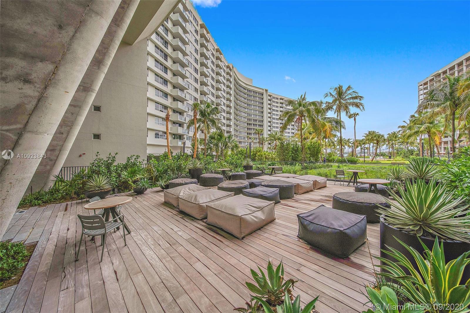 1500 Bay Road, Unit S1154 Miami Beach, FL 33139 - Photo 17 of 70