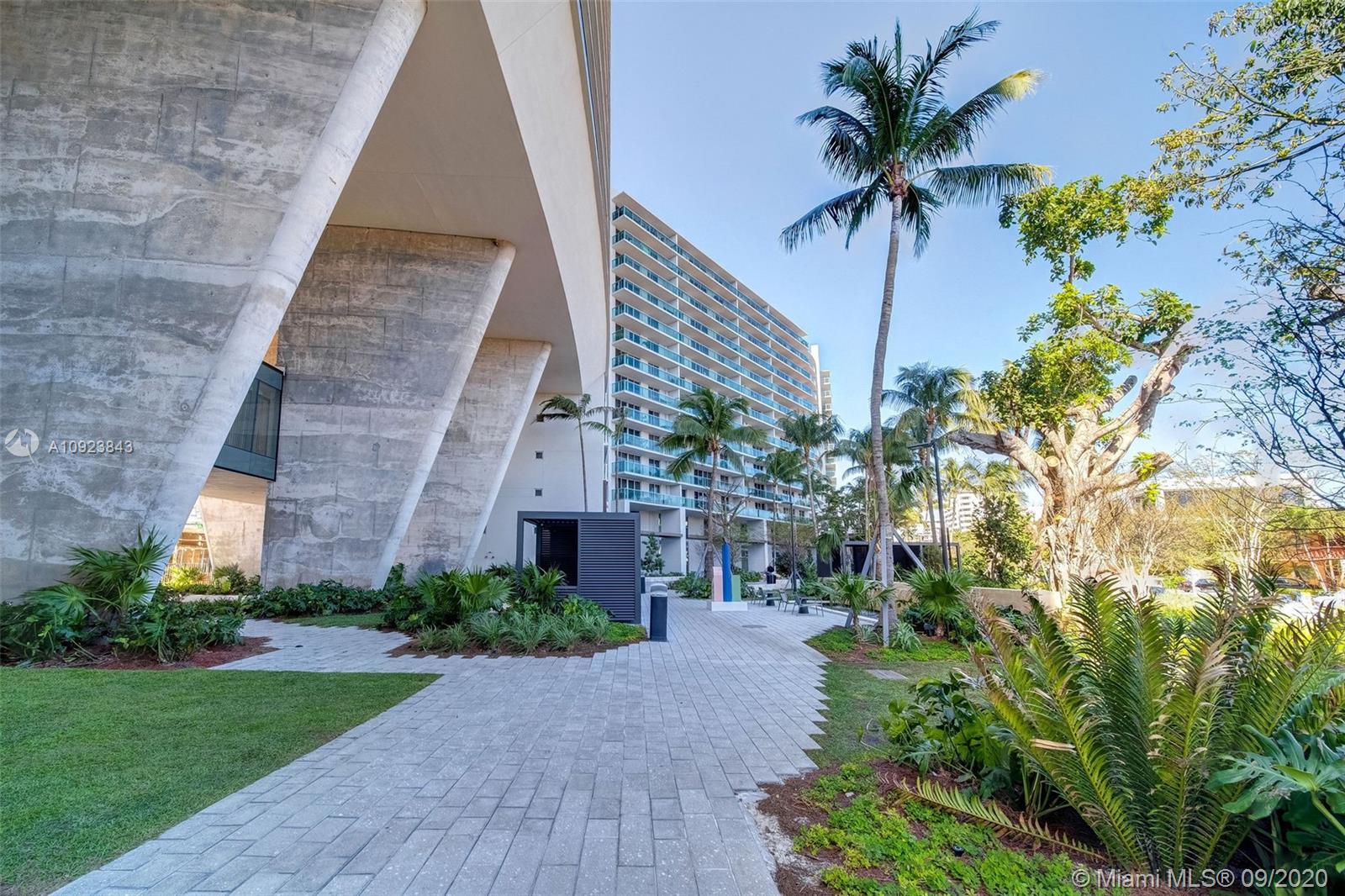 1500 Bay Road, Unit S1154 Miami Beach, FL 33139 - Photo 28 of 70