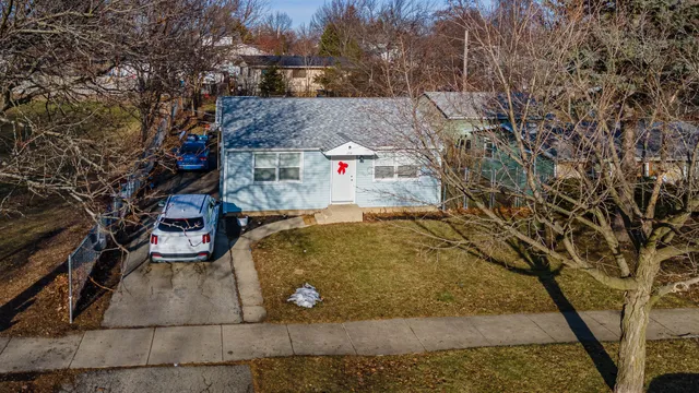 $185,000 | 1214 East Galena Boulevard, Aurora, IL 60505