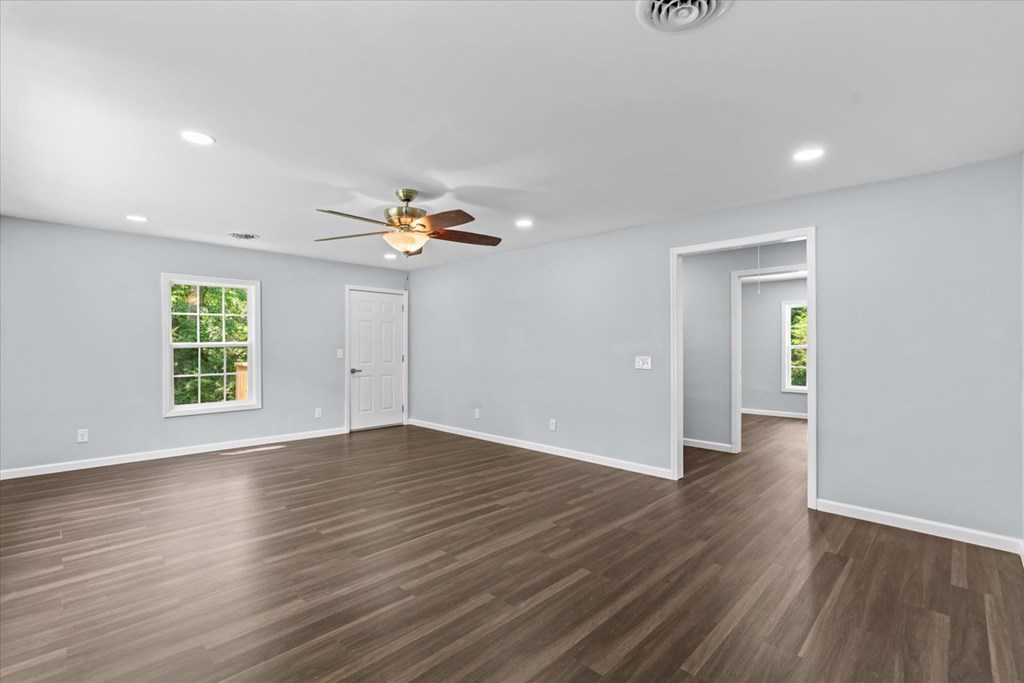 155 Red Road Chatsworth, GA 30705 - Photo 5 of 43