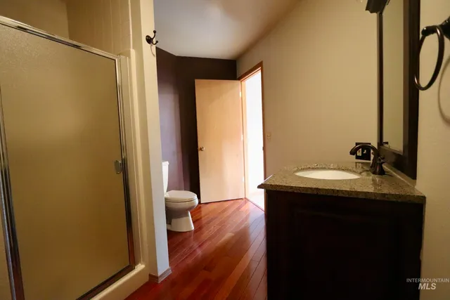 $1,050,000 | 1096 Eid Road, Moscow, ID 83843