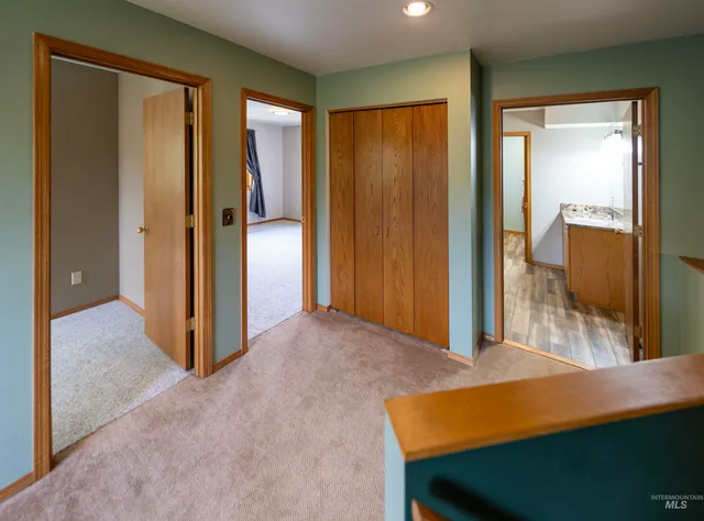 $1,050,000 | 1096 Eid Road, Moscow, ID 83843