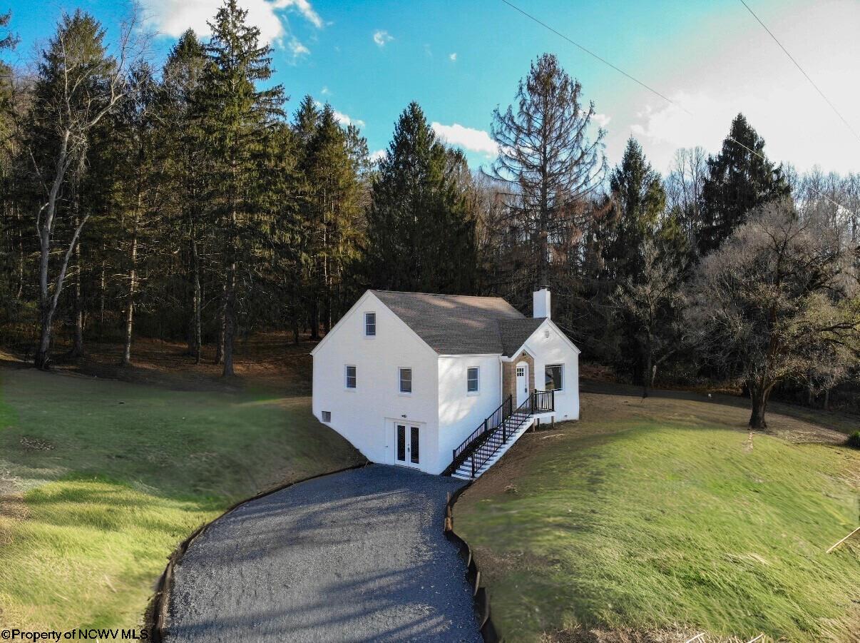 1438 Monumental Road Fairmont, WV 26554 - Photo 2 of 22 Gallery Image 2