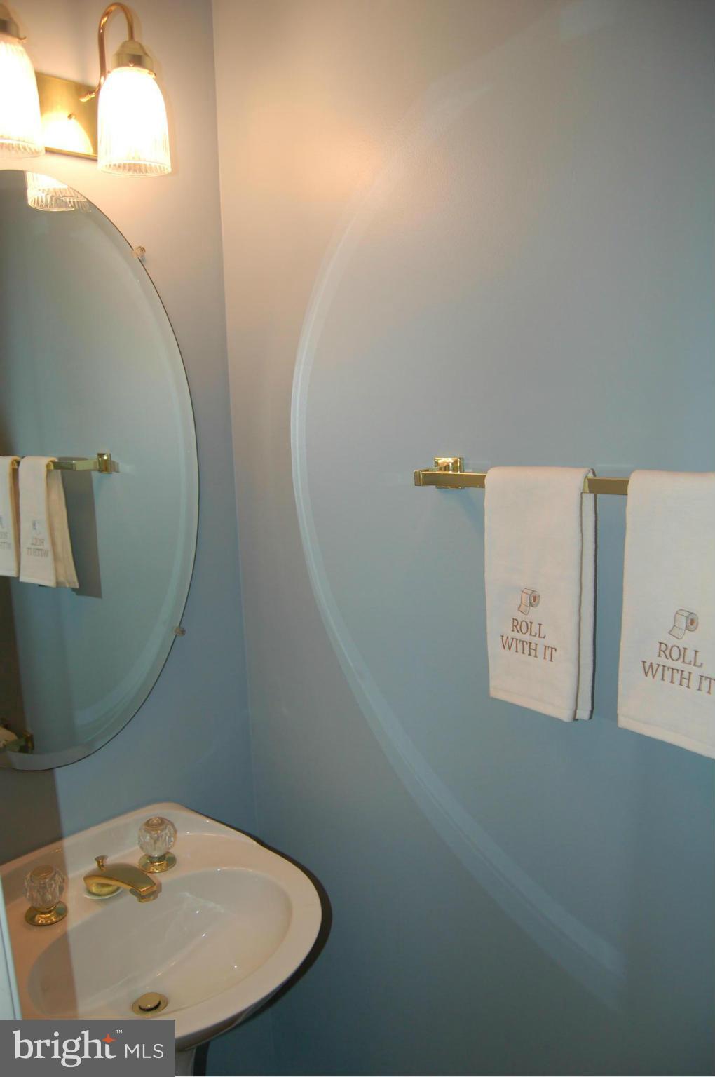 539 Tschiffely Square Road Gaithersburg, MD 20878 - Photo 6 of 30 Bath