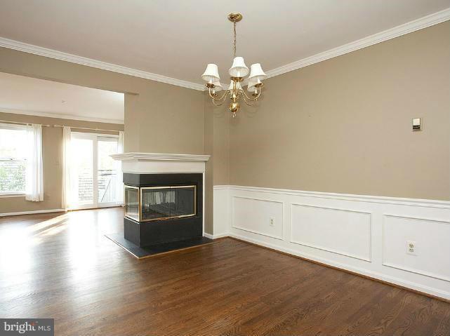 539 Tschiffely Square Road Gaithersburg, MD 20878 - Photo 9 of 30 Dining Room