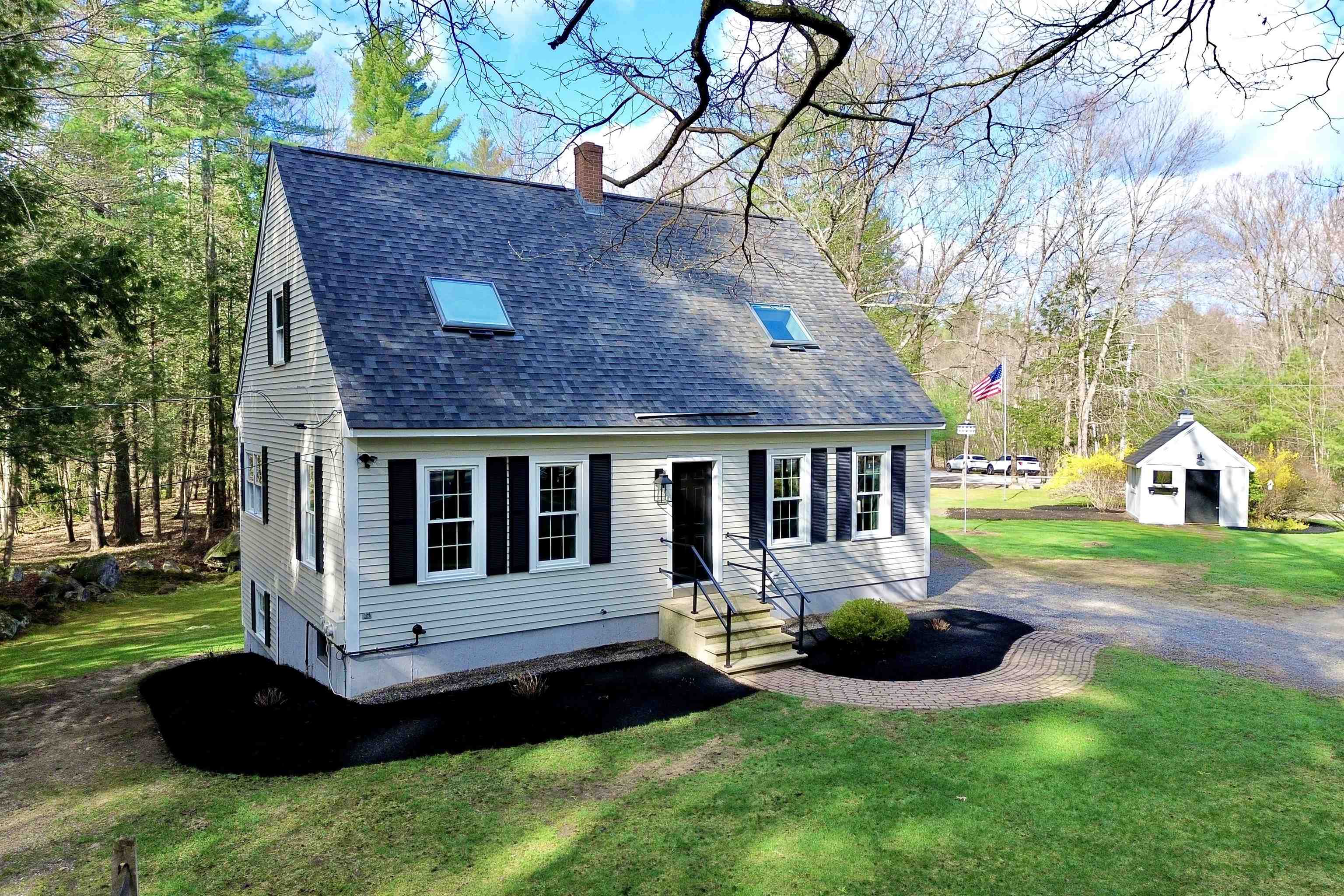 131 Colburn Road Milford, NH 03055 - Photo 5 of 59 Gallery Image 5