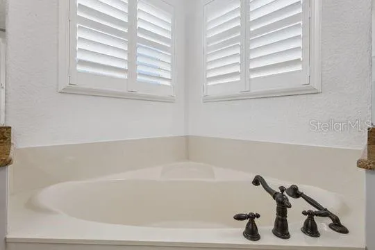 $419,900 | 5107 Northeast 122nd Boulevard, Oxford, FL 34484