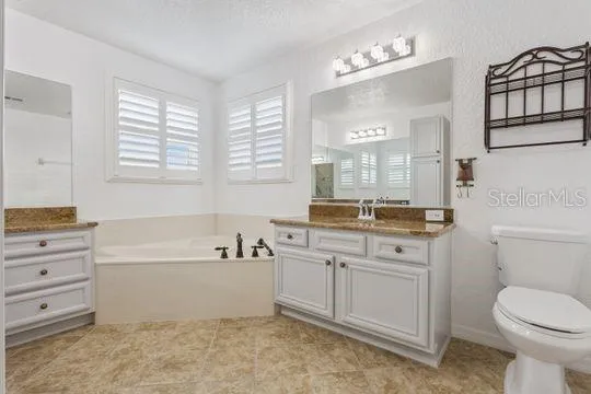 $419,900 | 5107 Northeast 122nd Boulevard, Oxford, FL 34484