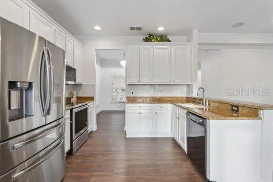 $419,900 | 5107 Northeast 122nd Boulevard, Oxford, FL 34484