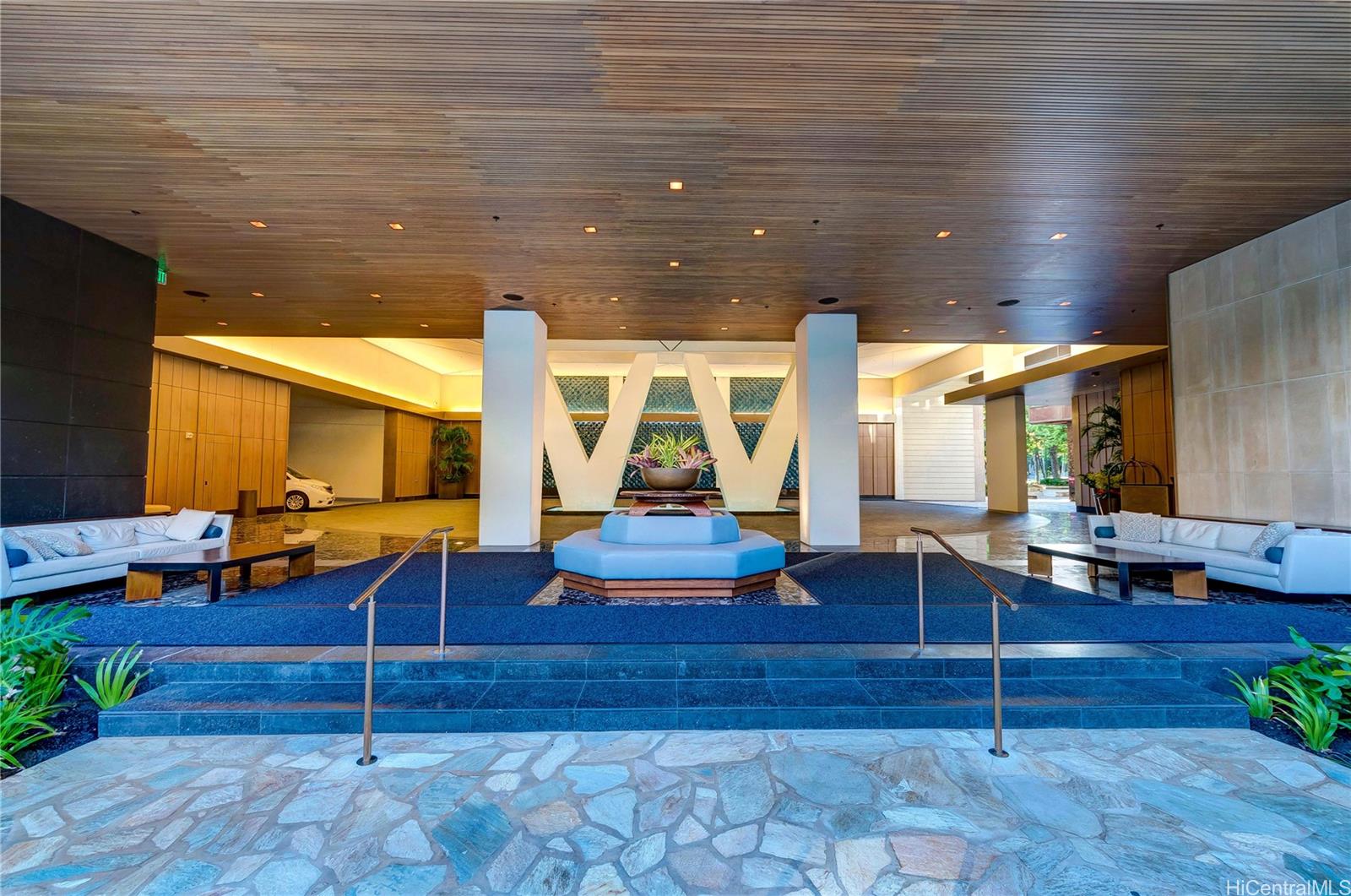 2139 Kūhiō Ave Unit D2306  