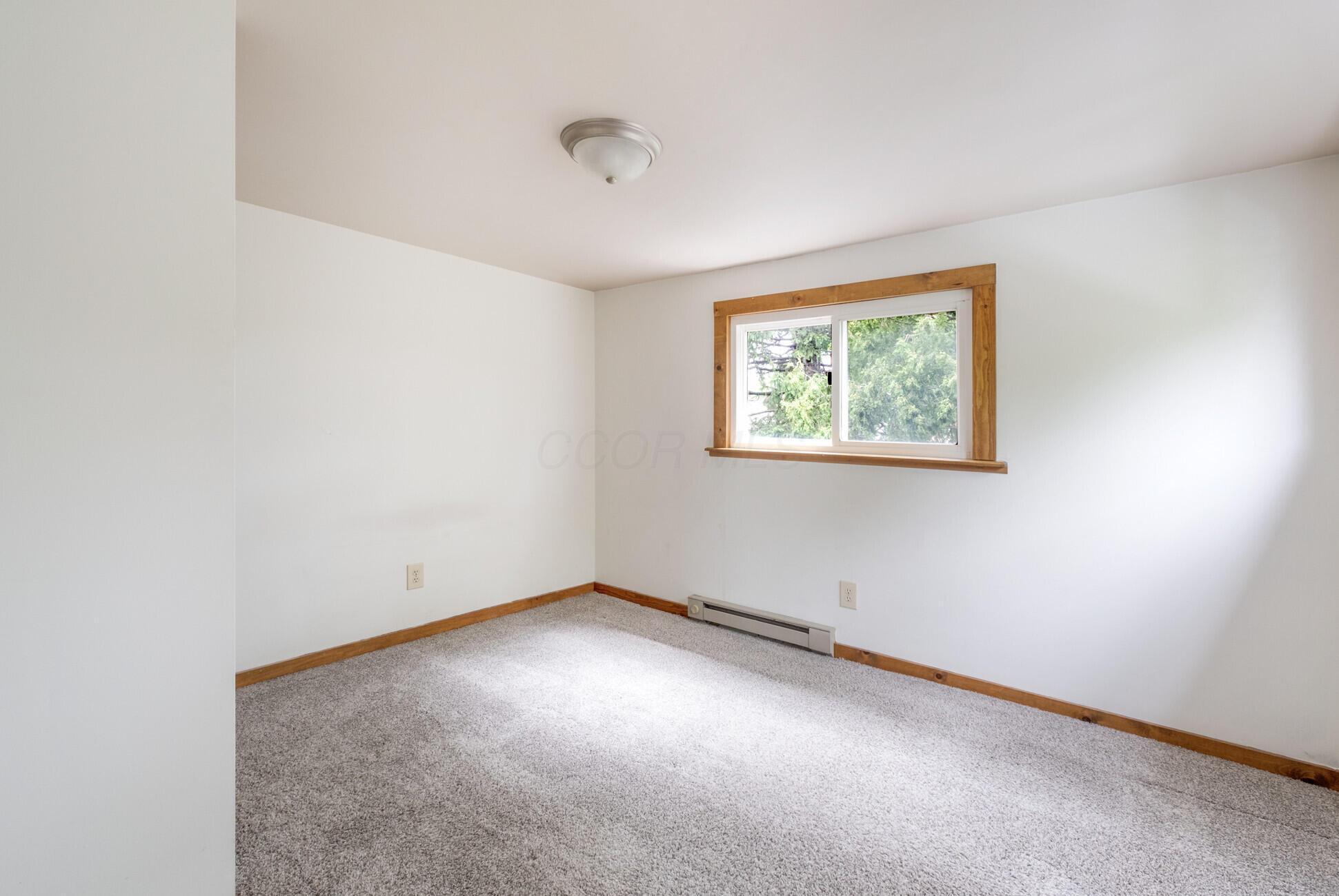 174 Demorest Road Columbus, OH 43204 - Photo 27 of 45 027