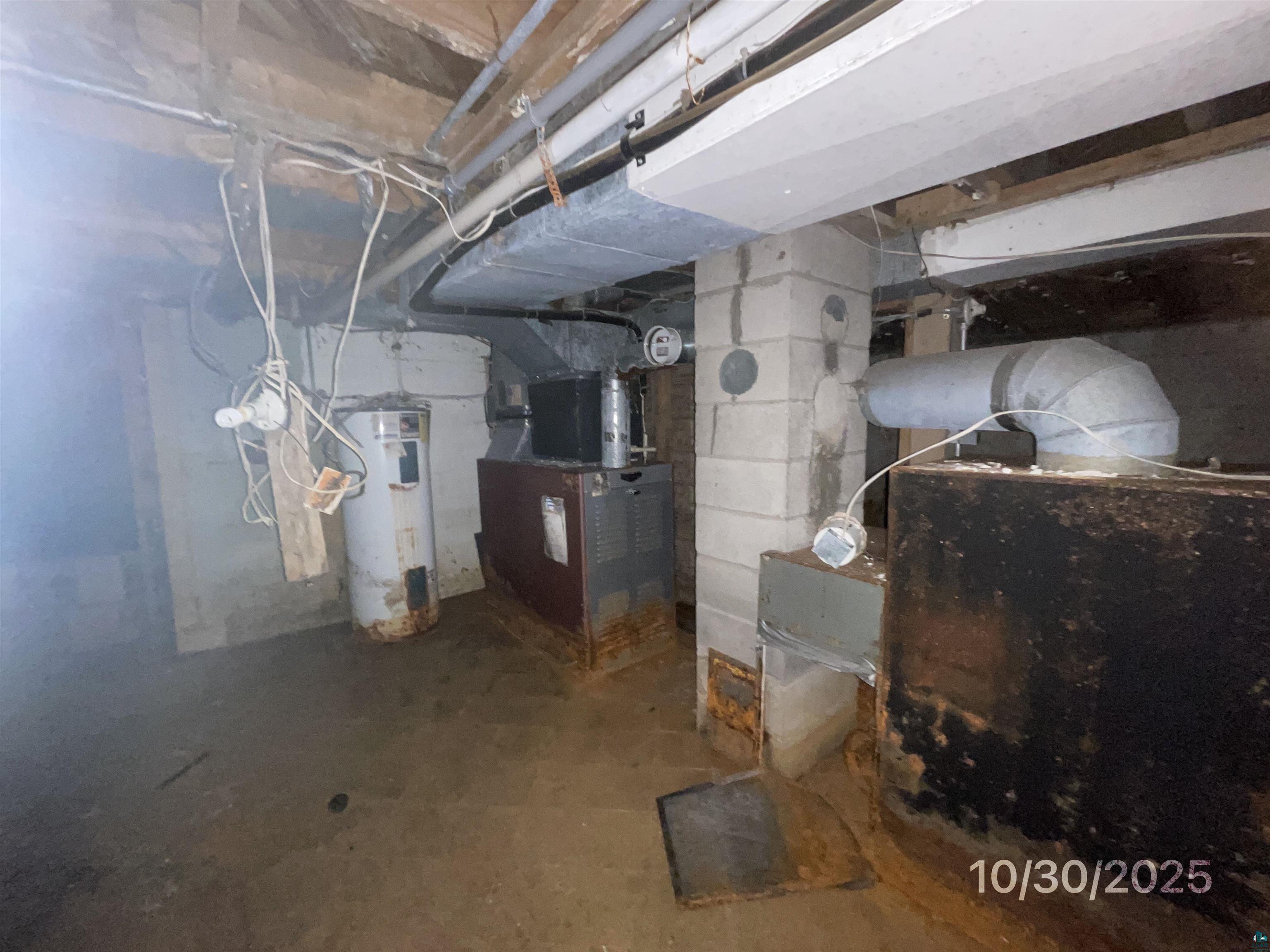 821 West Page Street Duluth, MN 55811 - Photo 24 of 34