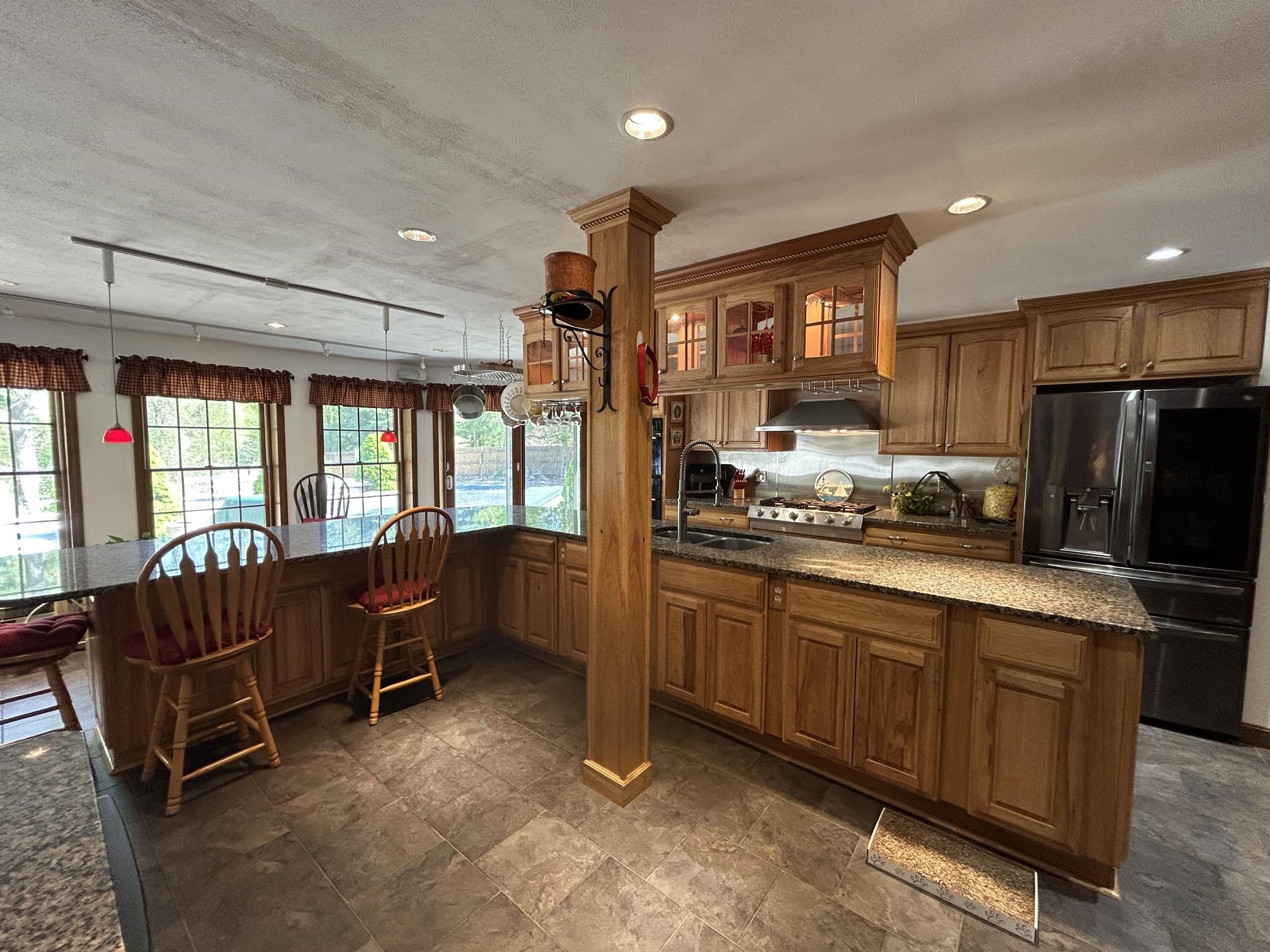 9 Oak Ridge Road Kensington, NH 03833 - Photo 16 of 60