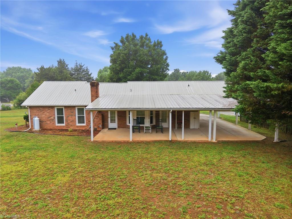 5200 Robin Lane Randleman, NC 27317 - Photo 6 of 40