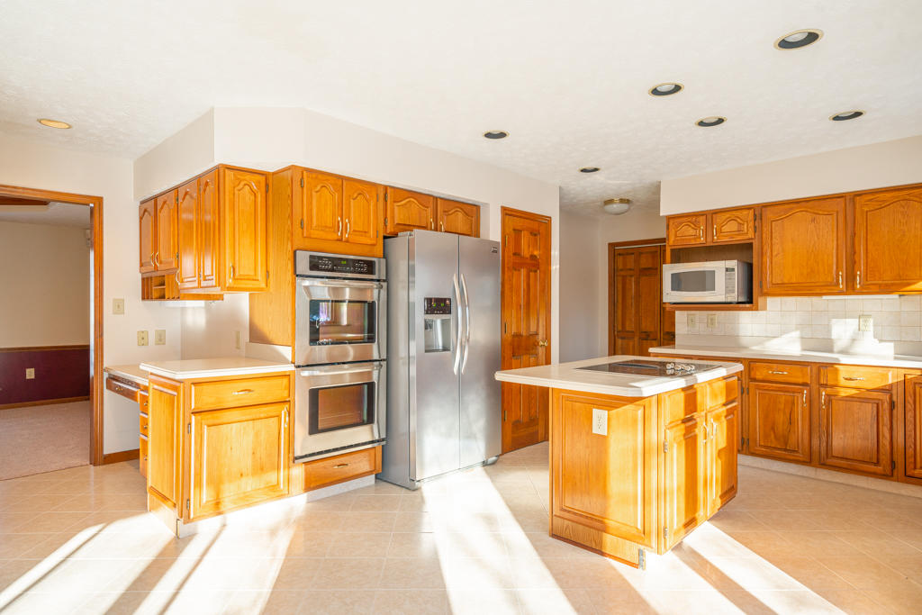 2210 Briggs Road Centerville, OH 45459 - Photo 5 of 65