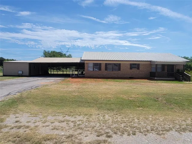 $249,900 | 215 Cedar Court, Graham, TX 76450